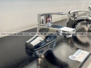 Vòi chậu lavabo VIGLACERA VG368 nóng lạnh 3 lỗ