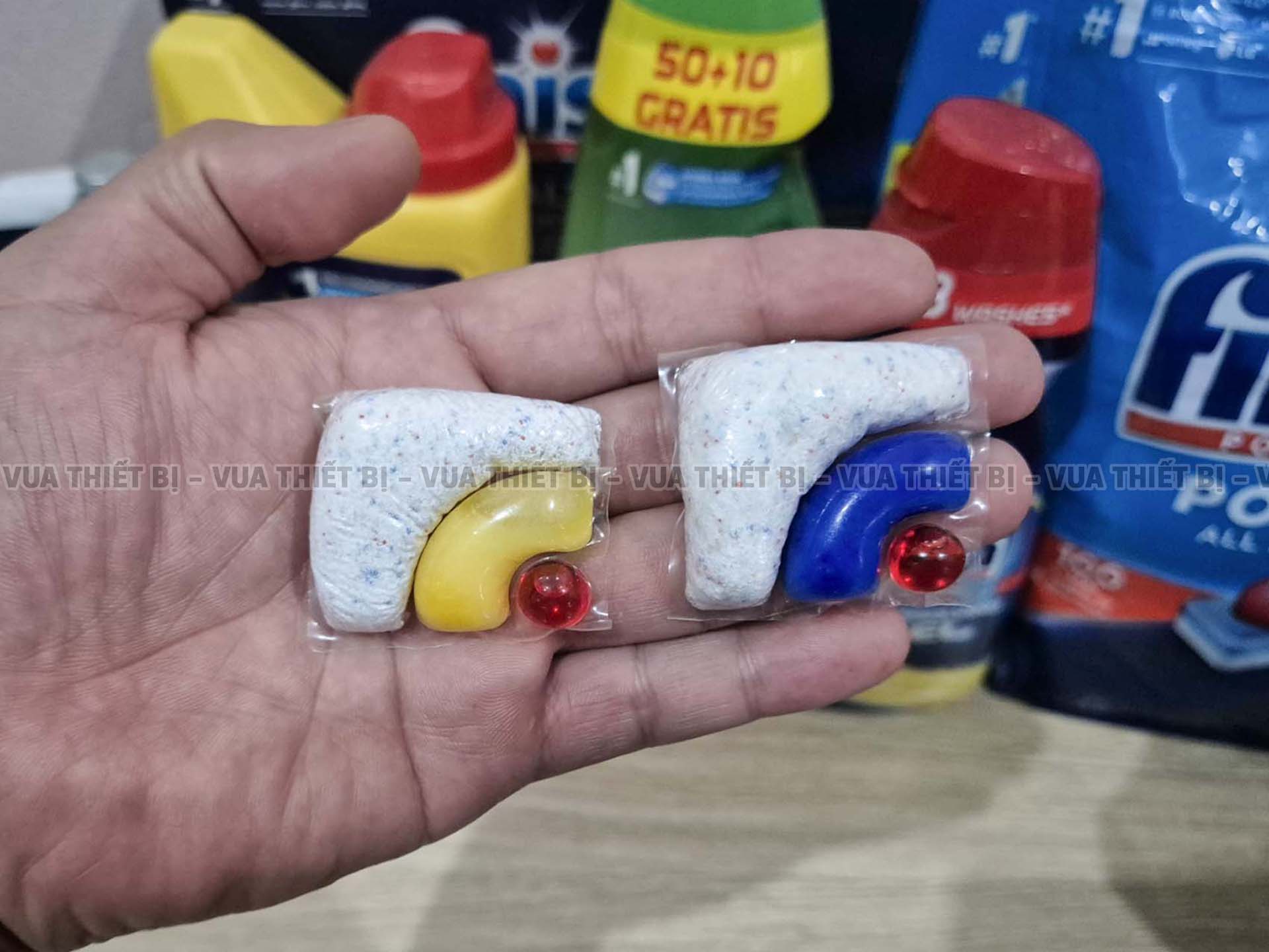 Viên rửa bát FINISH Ultimate Plus All in 1 túi 85 viên hương chanh 10 Hinh anh thuc te Vien rua bat FINISH Ultimate Plus All in 1 tui 85 vien huong chanh 4 1